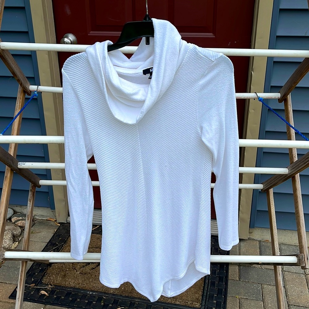 women’s white sweater, size XS